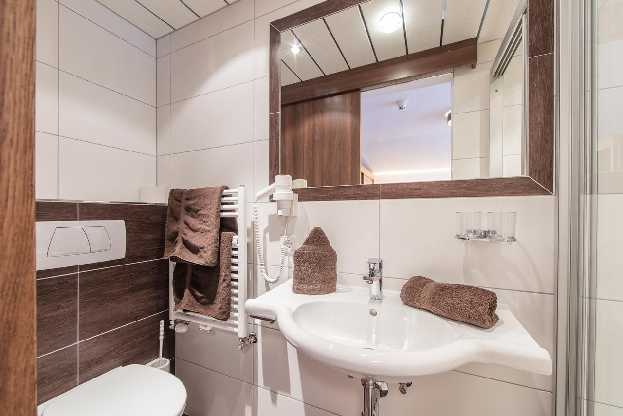 Vizensn Living Ξενοδοχείο Ζόλντεν Εξωτερικό φωτογραφία
